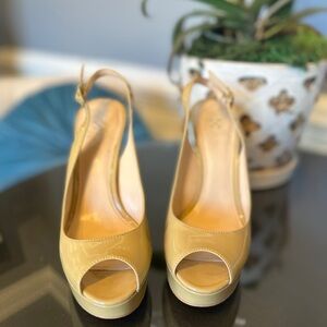 Vince Camuto 5” Nude PeepToe Platform Heels Size 6.5, 36.5
